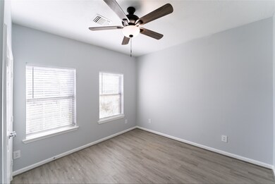 7326 Conley St, Houston, TX 77021 - photo 5