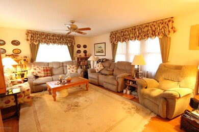838 Arnold Avenue (11)