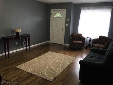 living room/ entrance