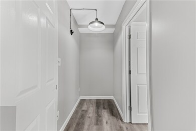 567 Providence St, Warwick, RI 02886 - photo 5