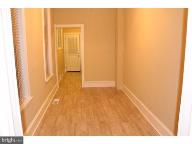 1158 Green St, Reading, PA 19604 - photo 5