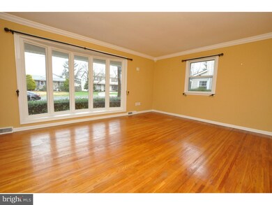 421 Hialeah Dr, Cherry Hill, NJ 08002 - photo 4