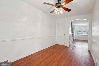 1522 Llanwellyn Ave, Folcroft, PA 19032 - photo 7