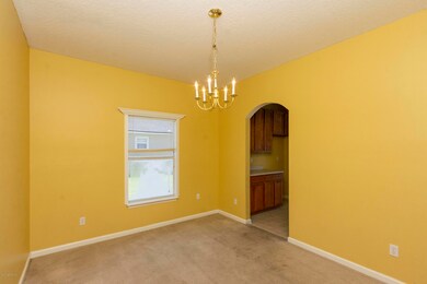 11537 Tori Ln, Jacksonville, FL 32218 - photo 3