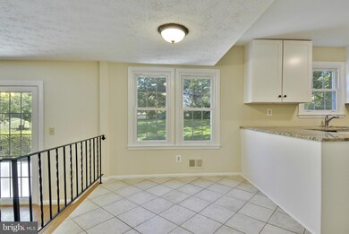 4709 Rams Head Ct, Rockville, MD 20853 - photo 7