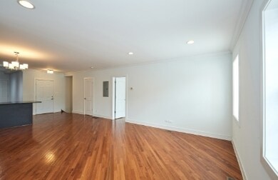6134 N Washtenaw Ave unit 1R, Chicago, IL 60659 - photo 7