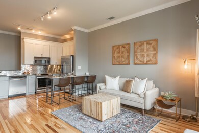 129_Walnut_St_Unit_129_06