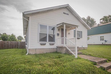 524 W 5th St, Bicknell, IN 47512 - photo 2