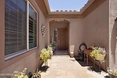 2624 E Honeysuckle Pl-8