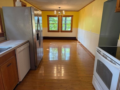 26 Pleasant St, Millinocket, ME 04462 - photo 7