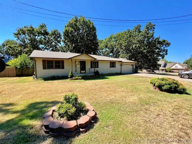 712 E Ross St, Tahlequah, OK 74464 - photo 2