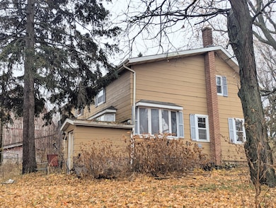 W4975 Birch Rd, Juneau, WI 53039 - photo 2