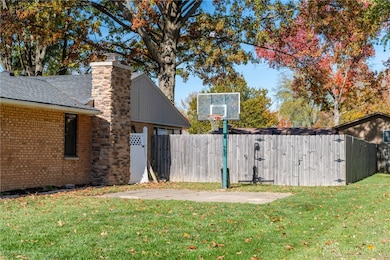 2021 Meadowside Ln, Dayton, OH 45458 - photo 4