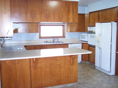 2108 2nd Ave East 012<|><|>