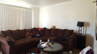 12238 1 bed Livingroom