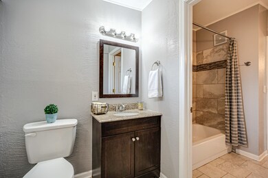 64 N Ridgemoor Ave, Mundelein, IL 60060 - photo 6