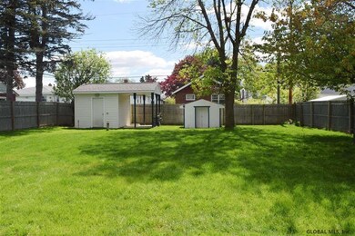 35 Swartson Ct, Albany, NY 12209 - photo 5