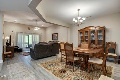 04_WillingtonPlace_604_Dining01