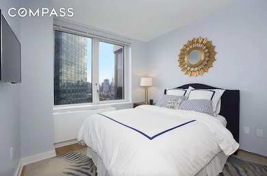 43-25 Hunter St unit 4312W, Queens, NY 11101 - photo 3