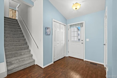 5071 Meadow Crest Cir unit 74, Holly, MI 48442 - photo 3