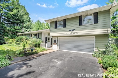 2-web-or-mls-A7408896