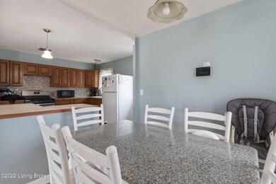 5504 Fran Ct, Louisville, KY 40291 - photo 7