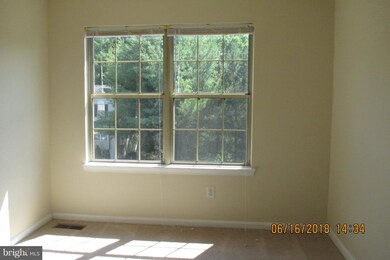 3136 Antrim Cir, Dumfries, VA 22026 - photo 5