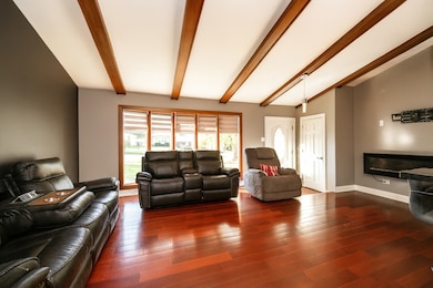 8909 S 85th Ct, Hickory Hills, IL 60457 - photo 2