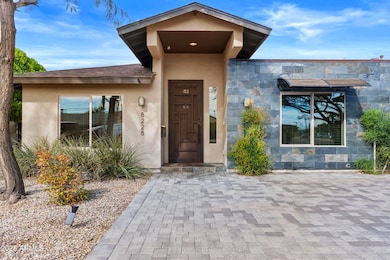 8228 E Monte Vista Rd, Scottsdale, AZ 85257 - photo 2
