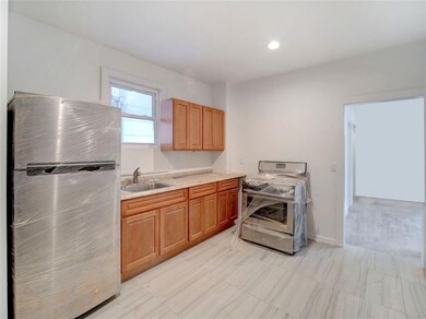 41 Bergen Ave, Jersey City, NJ 07305 - photo 6