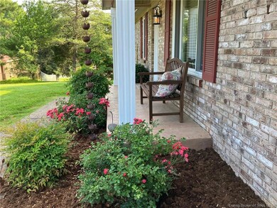 5203 Chad Cir, Floyds Knobs, IN 47119 - photo 2