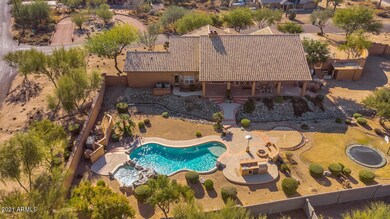 5620 E Juana Ct-large-039-006-5620 E Jua