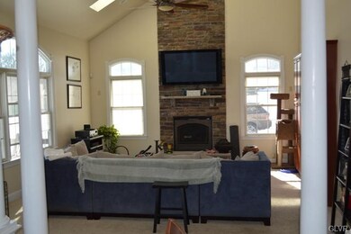 7343 Leh St, Coopersburg, PA 18036 - photo 6