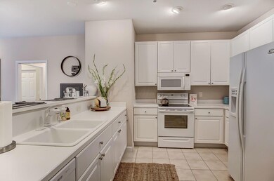 White Kitchen!