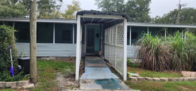 36627 Sunshine Rd, Zephyrhills, FL 33541 - photo 4