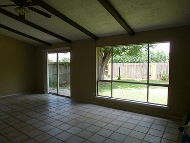 16907 Bougainvilla Ln, Friendswood, TX 77546 - photo 4