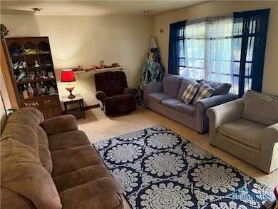 1726 Eastview Dr, Findlay, OH 45840 - photo 5