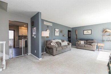 5034 Broadview Dr SE, Cedar Rapids, IA 52403 - photo 6