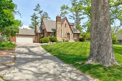 330 N 8th Ave E, Newton, IA 50208 - photo 3