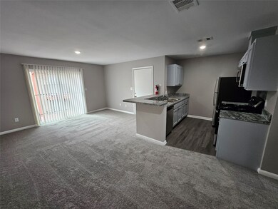 12955 Woodforest Blvd unit 68, Houston, TX 77015 - photo 5