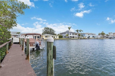 101 Louella Ln unit 11, Nokomis, FL 34275 - photo 2