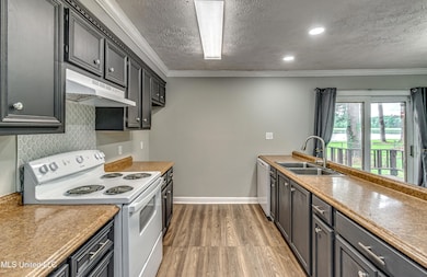 207 W Dewey Camp Dr-58