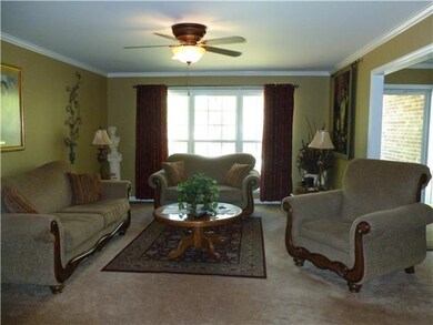 210 Sherwood Dr, Manchester, TN 37355 - photo 5