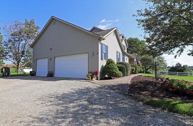 6850 Tarlton Rd, Circleville, OH 43113 - photo 5