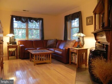 4659 28th Rd S unit B, Arlington, VA 22206 - photo 2