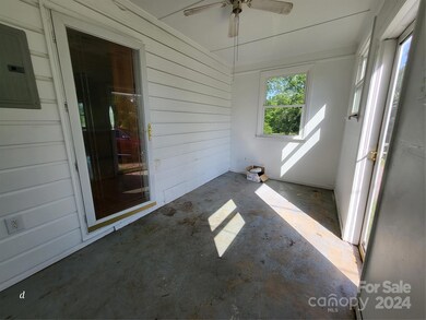 515 Christopher Rd, Shelby, NC 28152 - photo 4