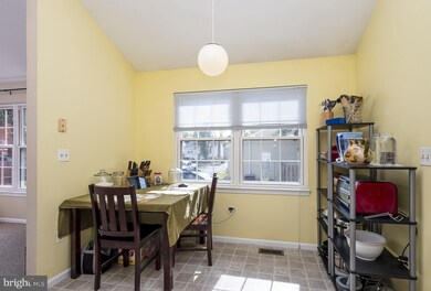 2414 Yarmouth Ln, Crofton, MD 21114 - photo 6