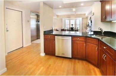 910 Beacon St unit 3, Boston, MA 02215 - photo 7