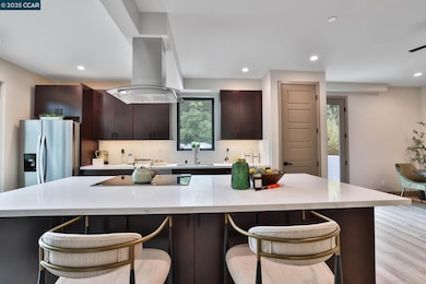 946 Risa Rd unit A, Lafayette, CA 94549 - photo 3