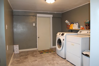 8 E Oxford Rd, Minot, ME 04258 - photo 6